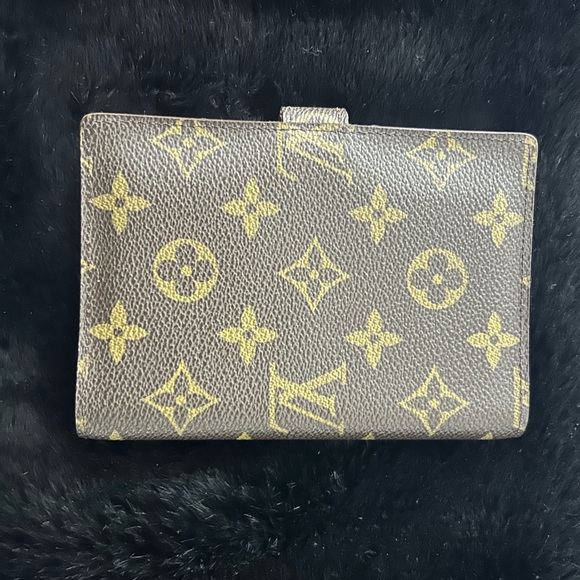 📒 Louis Vuitton Brown PM Planner/passport holder - Picture 3 of 9